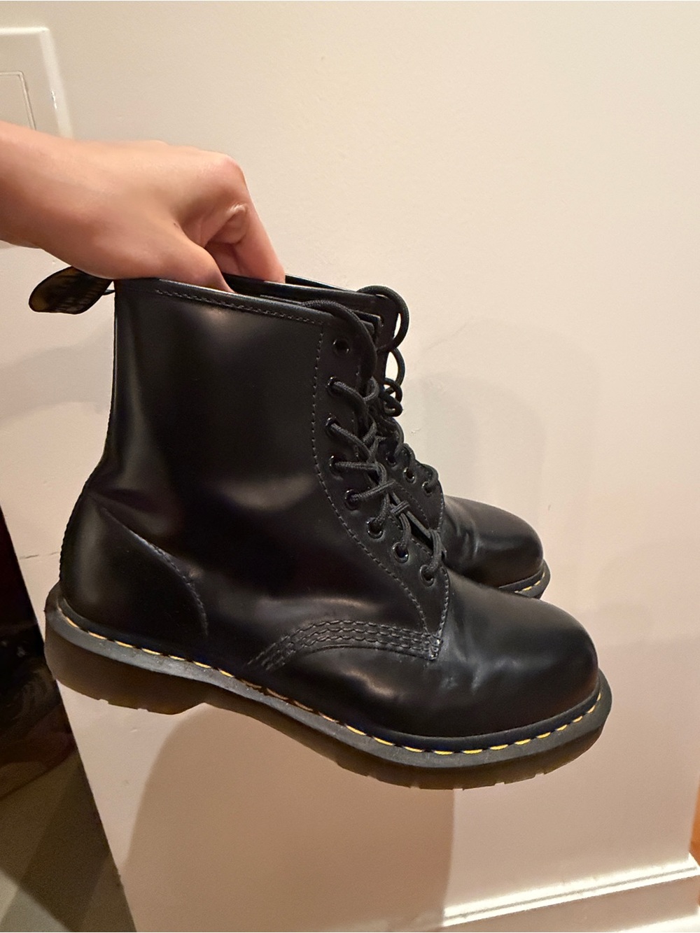 Dr martens 1460 Black Lace-Up Combat Boots with Yellow Stitching (size EU42)
